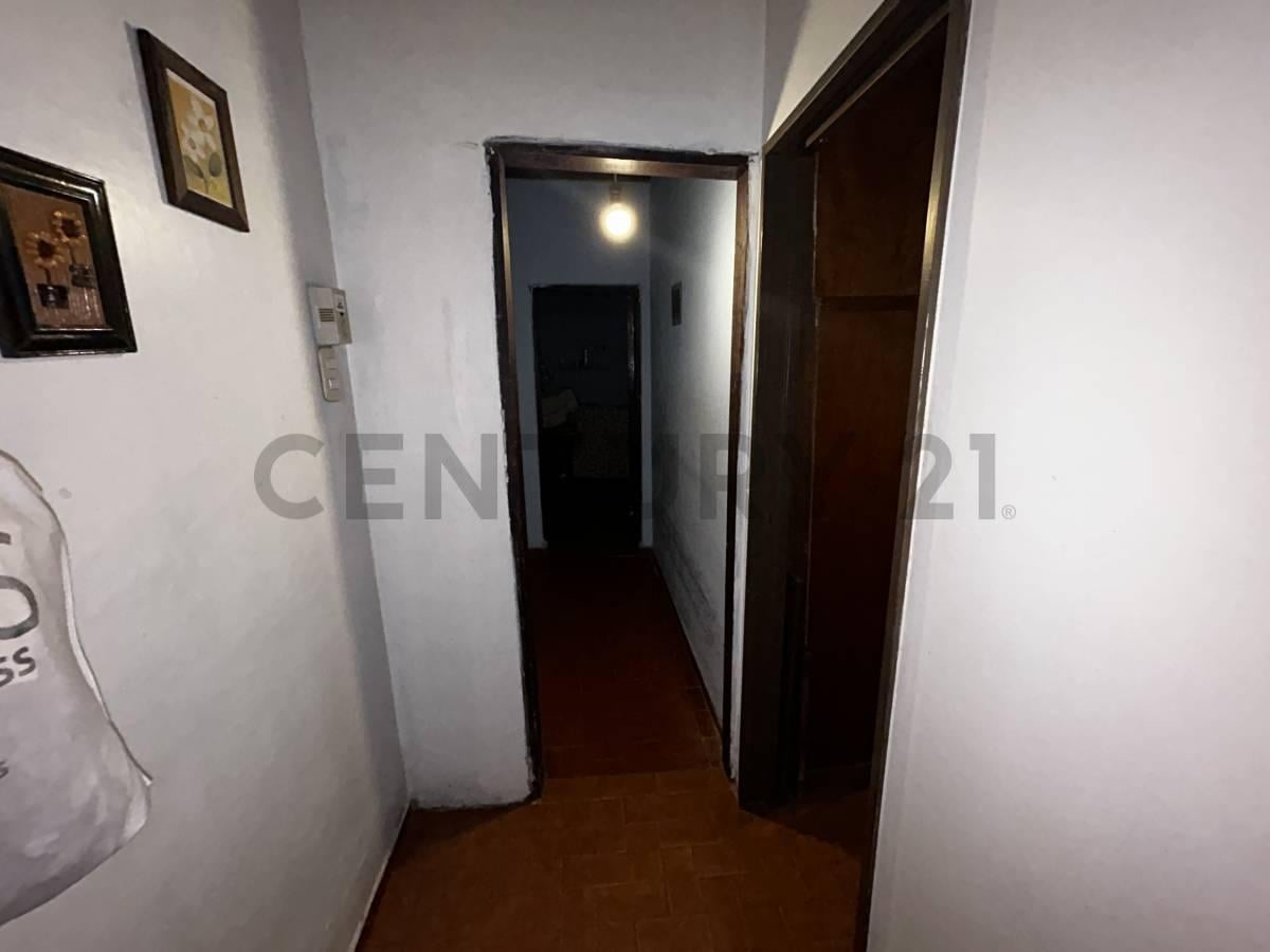 Foto de CASA A LA VENTA 3 DORMITORIOS Y PARQUE IDEAL DESARROLLADORES - CITY BELL, imagen 1
