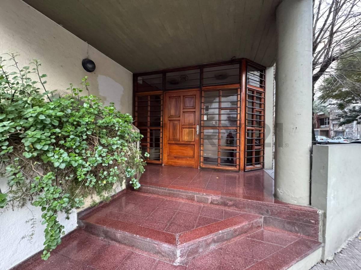 Foto de DEPARTAMENTO EN ALQUILER 3 DORMITORIOS EN LA PLATA, imagen 1