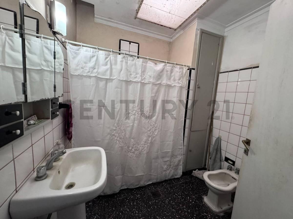 Foto de Casa en venta de 2 dormitorios en La Plata, imagen 5