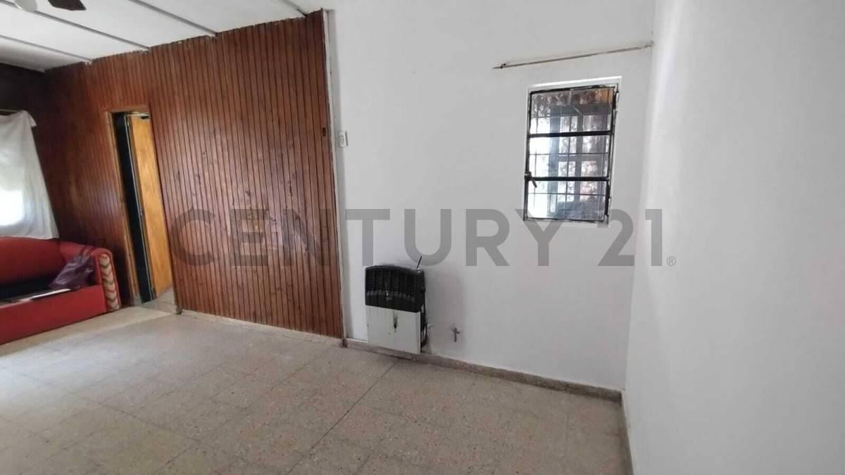Foto de CASA A REFACCIONAR EN VENTA EN CITY BELL 3 DORMITORIOS, imagen 5