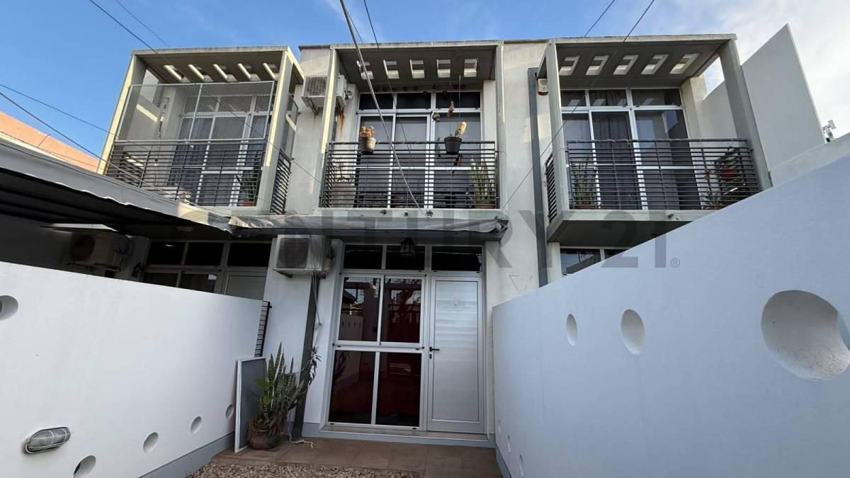 Foto de Duplex en venta 3 ambientes san carlos 138 42 y 43, imagen 1