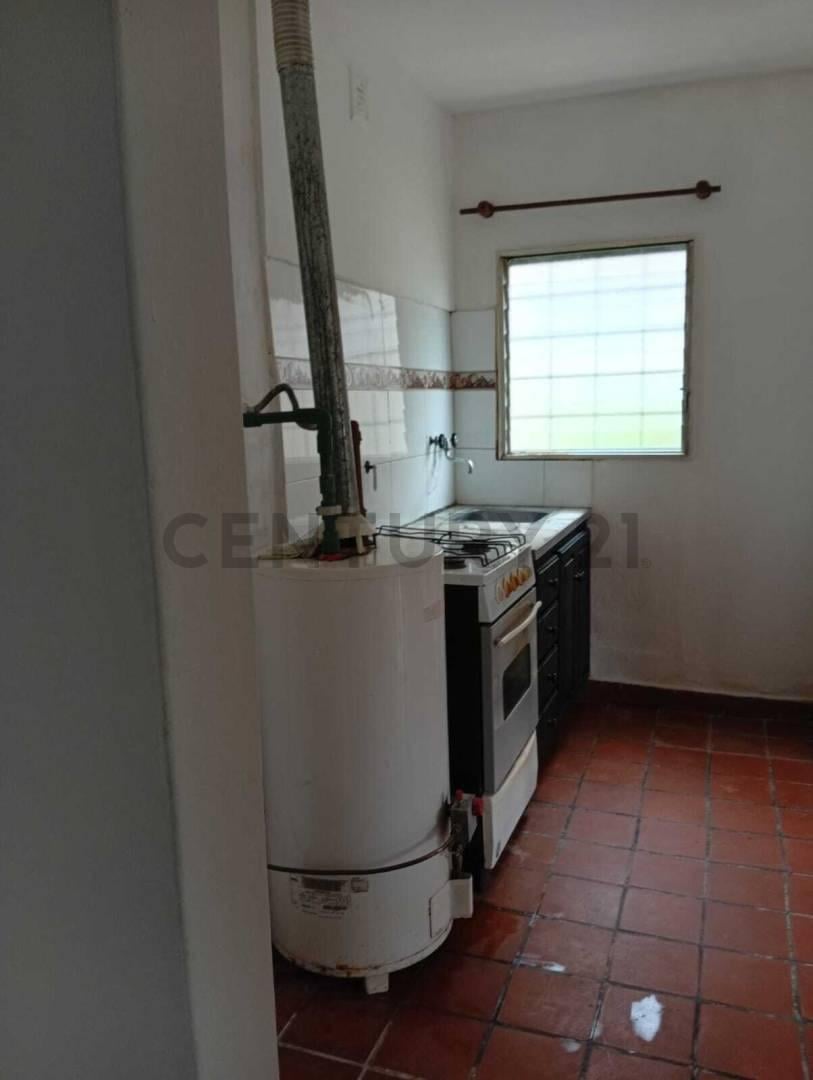 Foto de Ph -Tipo casa en Alquiler en Los Hornos, imagen 2