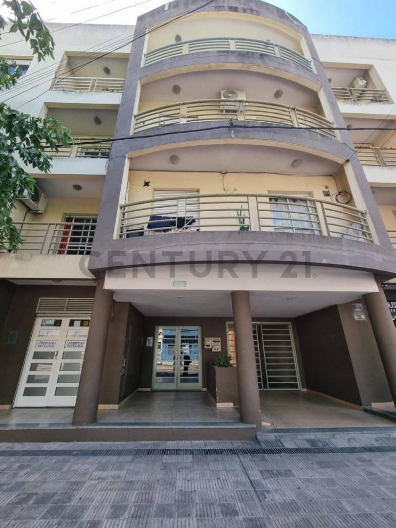 Foto de VENTA DEPARTAMENTO1 DORMI CON COCHERA SEMI CUBIERTA, imagen 2
