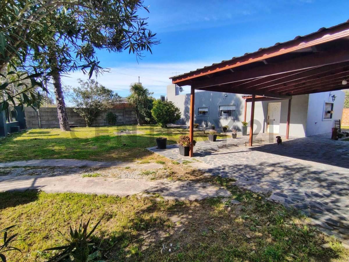 Foto de Casa a la venta 3 dormitorios, en San Carlos, imagen 3