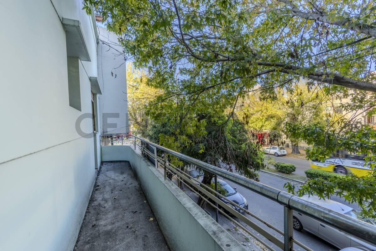 Foto de PH 2 DORMITORIOS EN VENTA PLAZA ITALIA, imagen 1