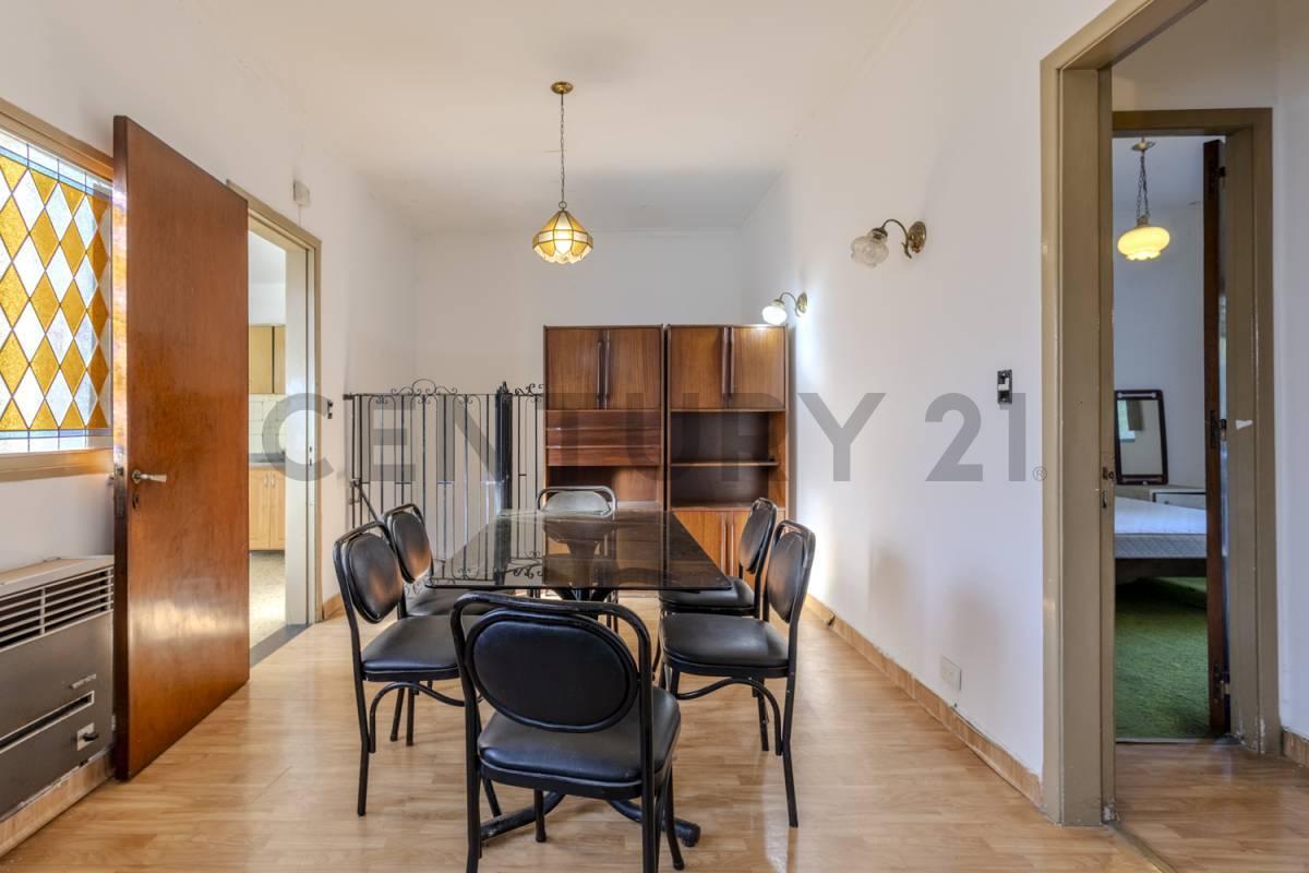 Foto de PH 2 DORMITORIOS EN VENTA PLAZA ITALIA, imagen 3