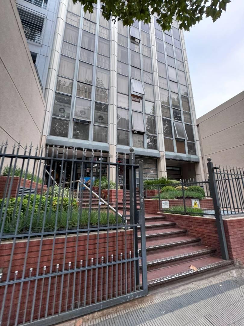 Foto de Oficina en venta ubicada en La Plata, imagen 1