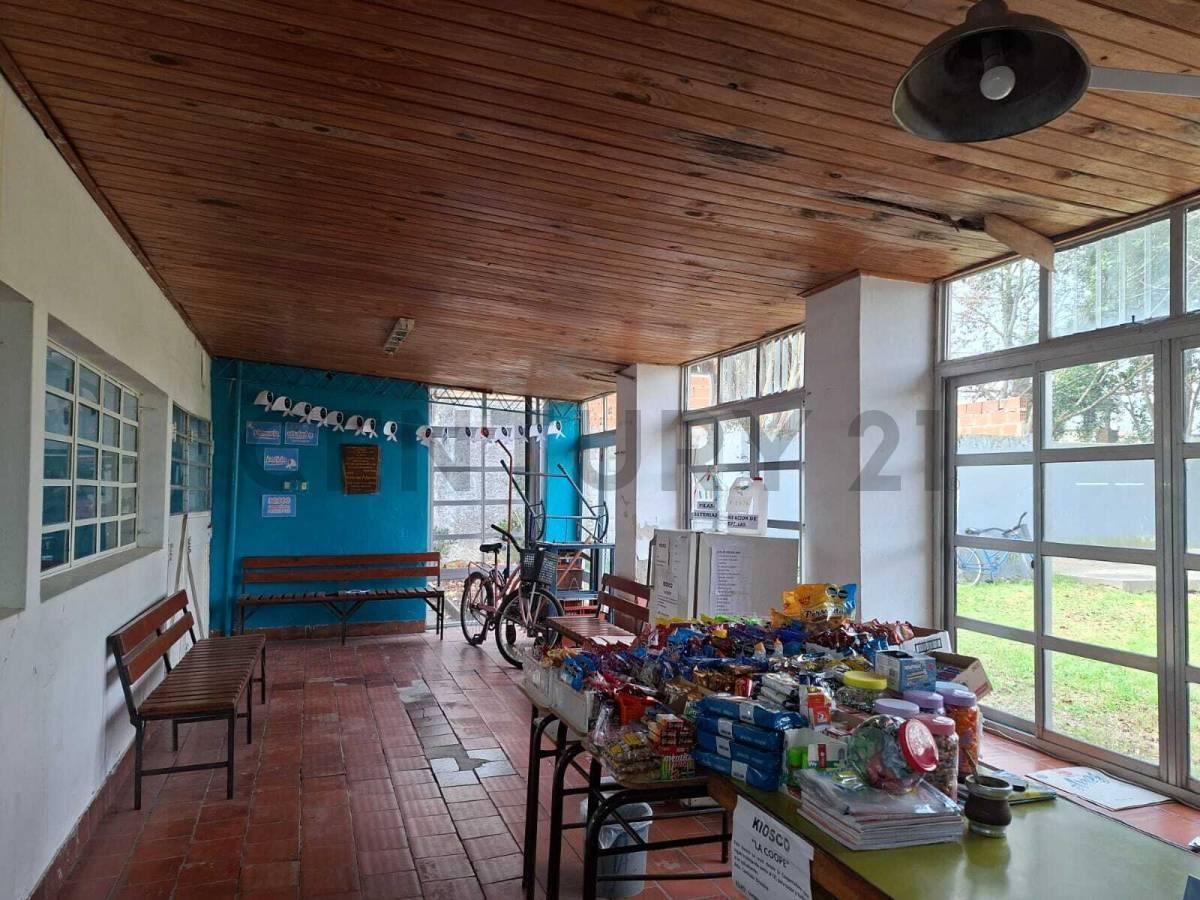 Foto de EDIFICACIÓN EN VENTA AULAS Y PARQUE EN MELCHOR ROMERO, imagen 5