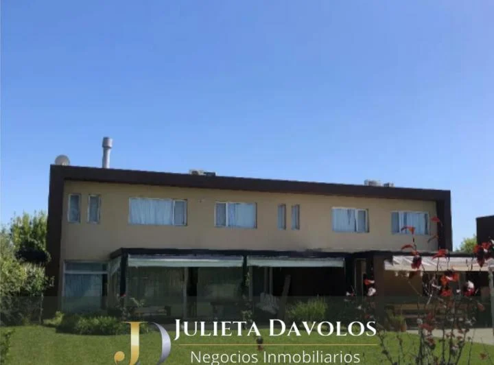 Casa en Venta/ Alquiler 7 ambientes en Haras Santa Maria - El Remanso 3