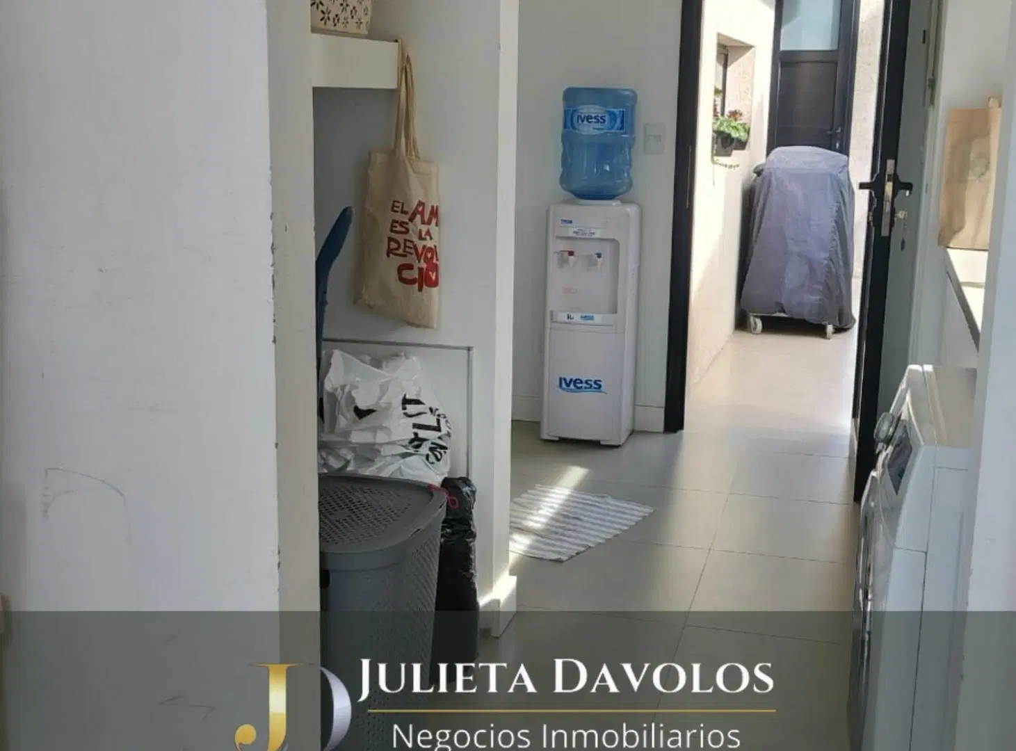 Casa a la laguna en venta en el Canton Barrio Puerto 4