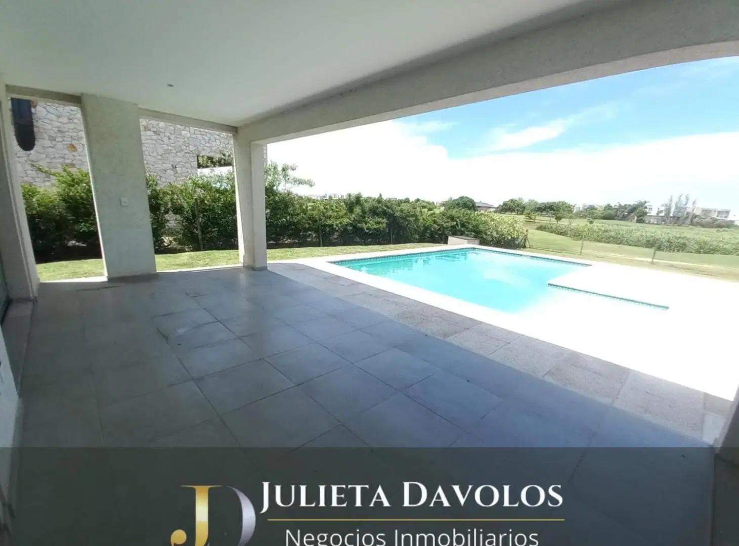 Casa en Venta 7 ambientes Barrio El Canton Golf con vista al golf 5