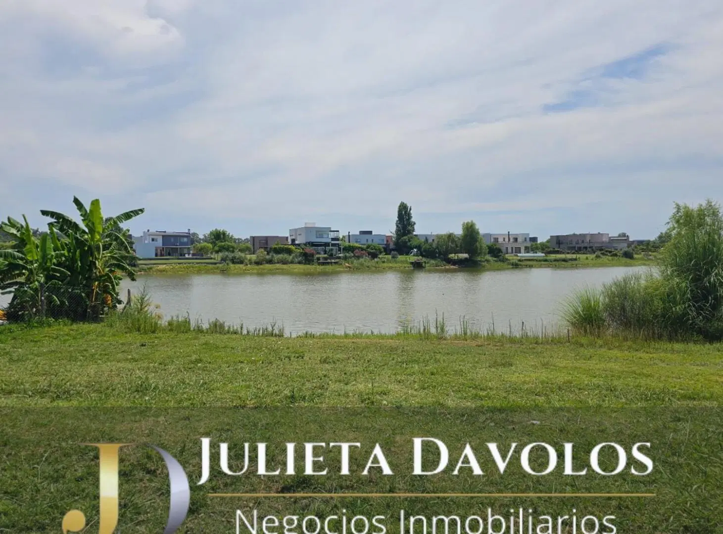 Lote a la Laguna en Venta El Cantón Barrio Norte 4