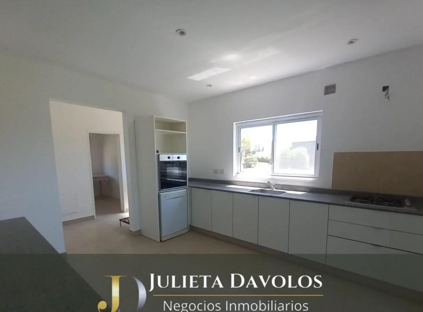 Casa en Venta/Alquiler 5 Ambientes Puertos del Lago Barrio Vistas 4