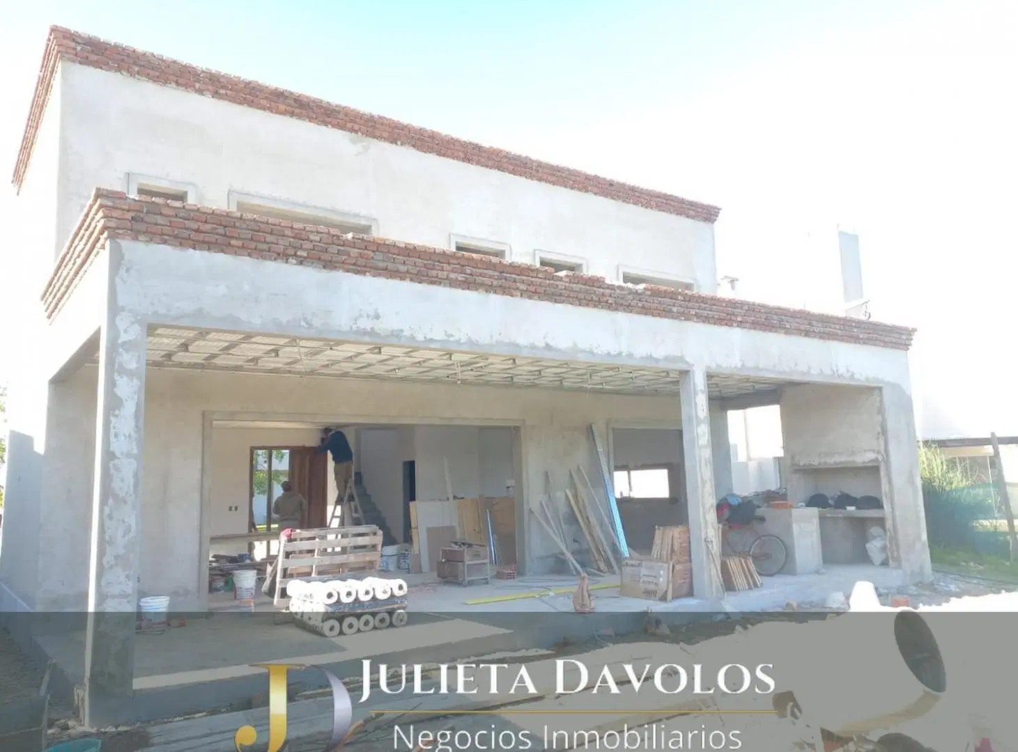 Casa en construccion a la laguna en Venta El Canton Barrio Norte 2
