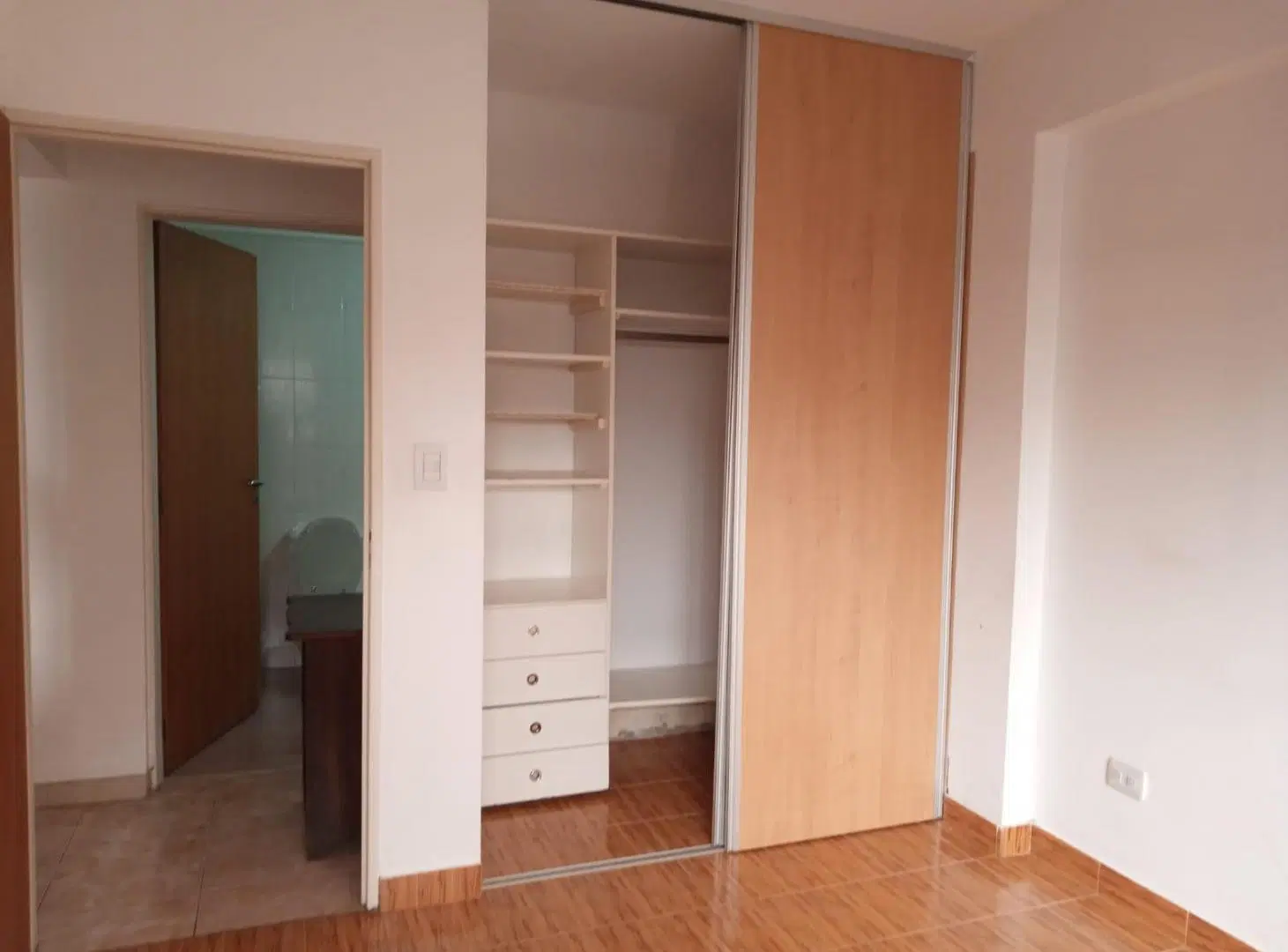Venta PH 2 ambientes Villa General Mitre 2