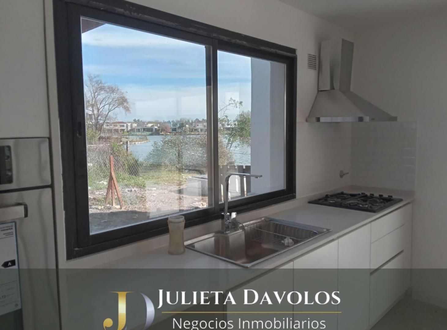 Foto de Casa a la laguna en Venta El Canton Barrio Norte, imagen 5