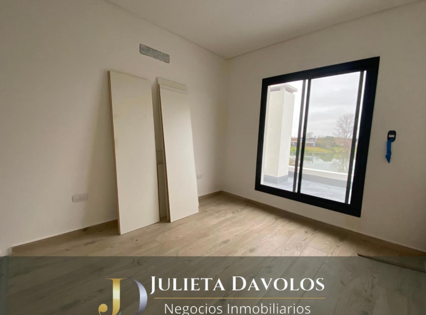 Foto de Casa al agua en Venta El Canton Barrio Norte, imagen 1