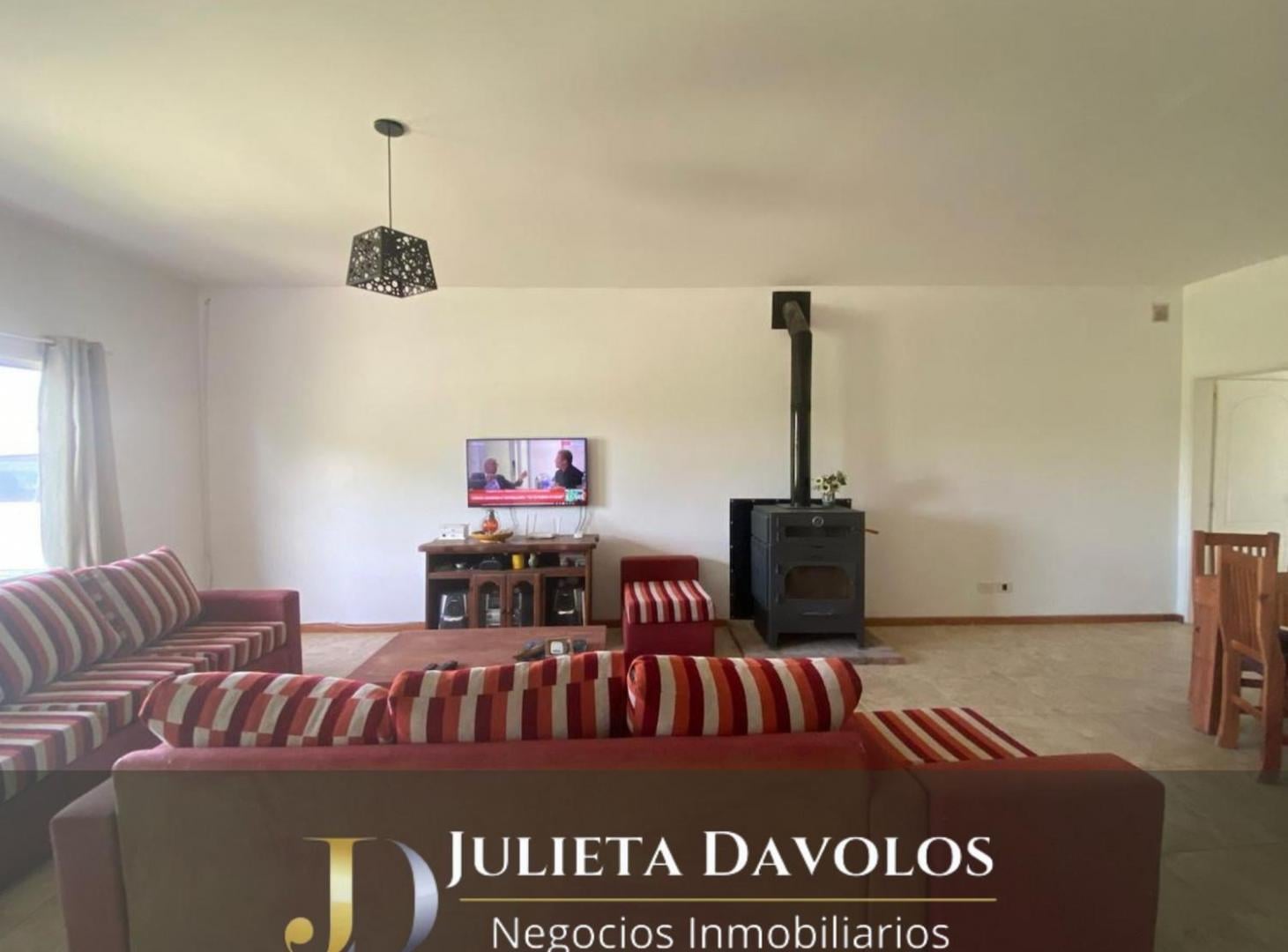 Foto de OPORTUNIDAD! Casa perimetral 4 Ambientes en Venta con pileta en Barrio, imagen 2