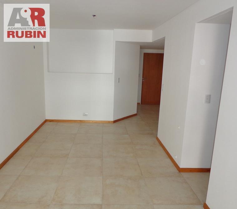 Foto de 2 DORMITORIOS EXTERNO CON PATIO Y COCHERA, imagen 3