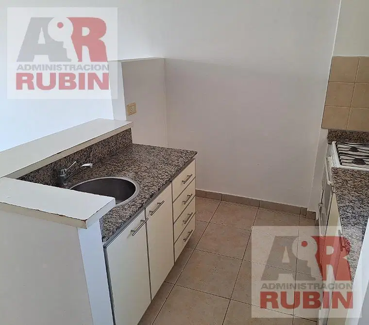 1 DORMITORIO CONTRAFRENTE CON BALCON 3