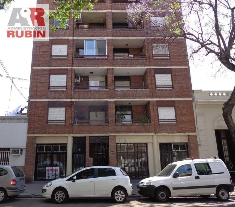 LOCAL COMERCIAL CON DEPOSITO 3