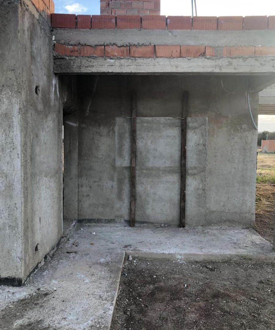 Foto de Casa de 350 m2 con 2 dormitorios en venta en Colonia Tirolesa a terminar, imagen 2