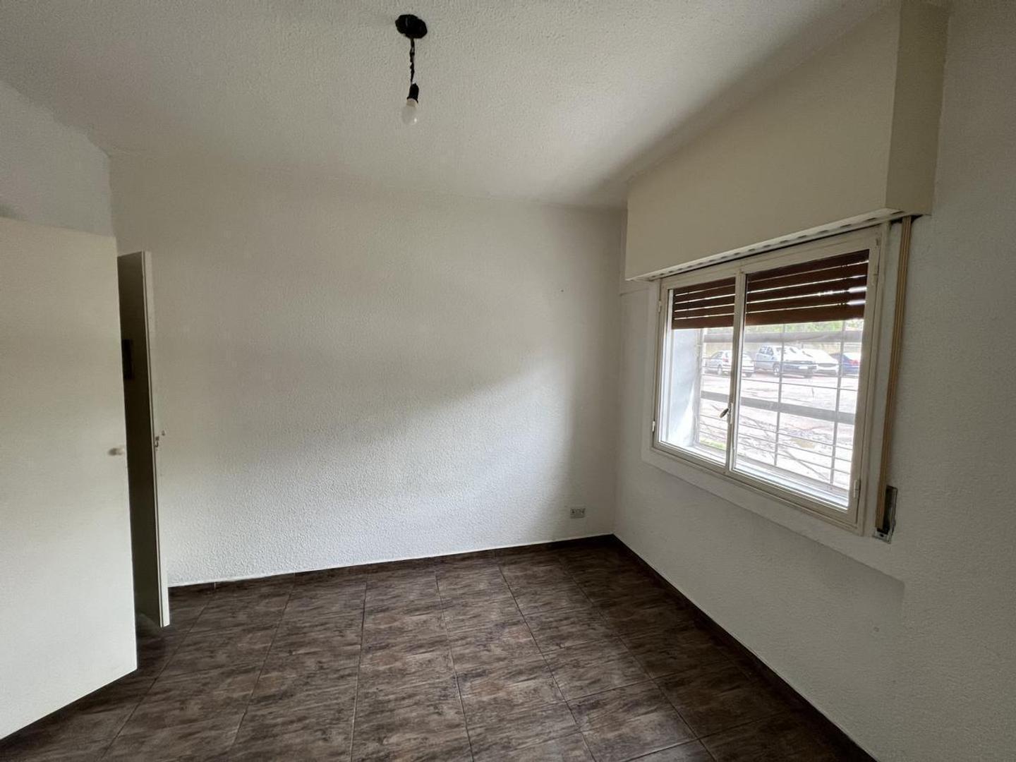 Foto de Venta departamento 2 ambientes Temperley, imagen 2