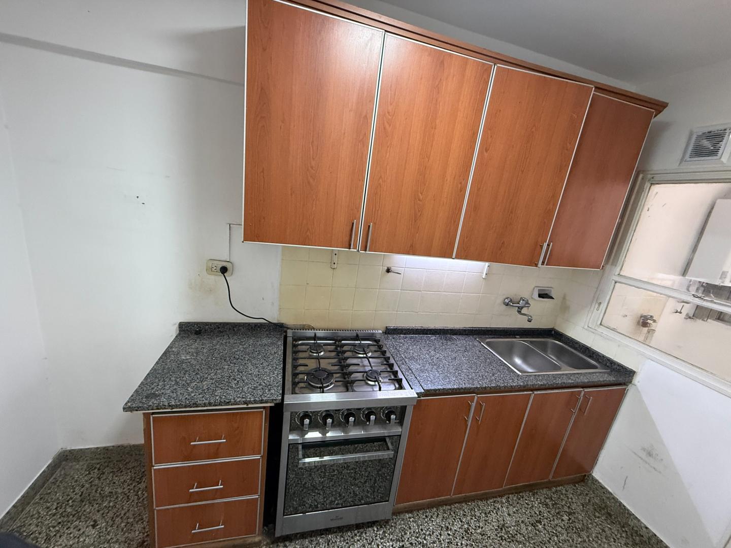 Foto de Alquiler depto 3 Ambientes Lomitas / Lomas de Zamora, imagen 3