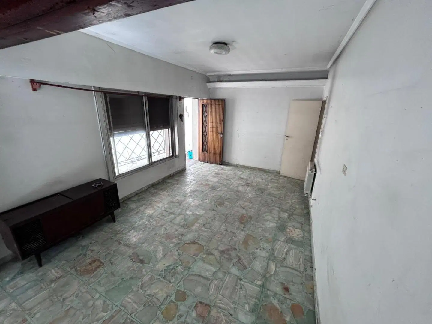 Venta PH Lanús Oeste 4 Ambientes Cochera Patio Parrilla 2