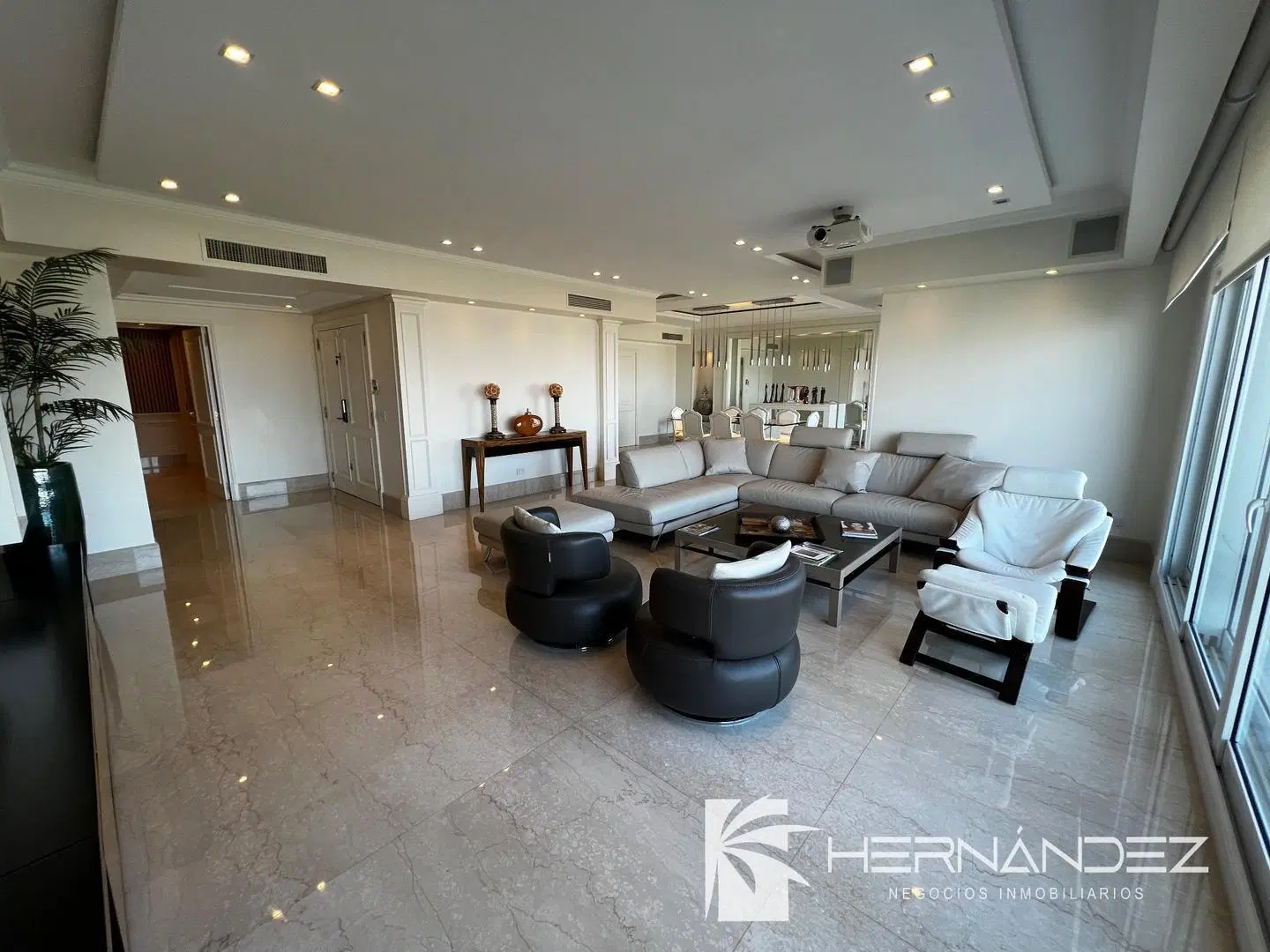 Venta Semipiso Pto Madero cochera pileta amueblado baulera 4