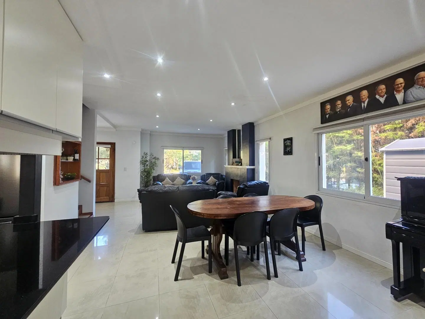 Venta casa 8 Ambientes Barrio El Lauquen 5