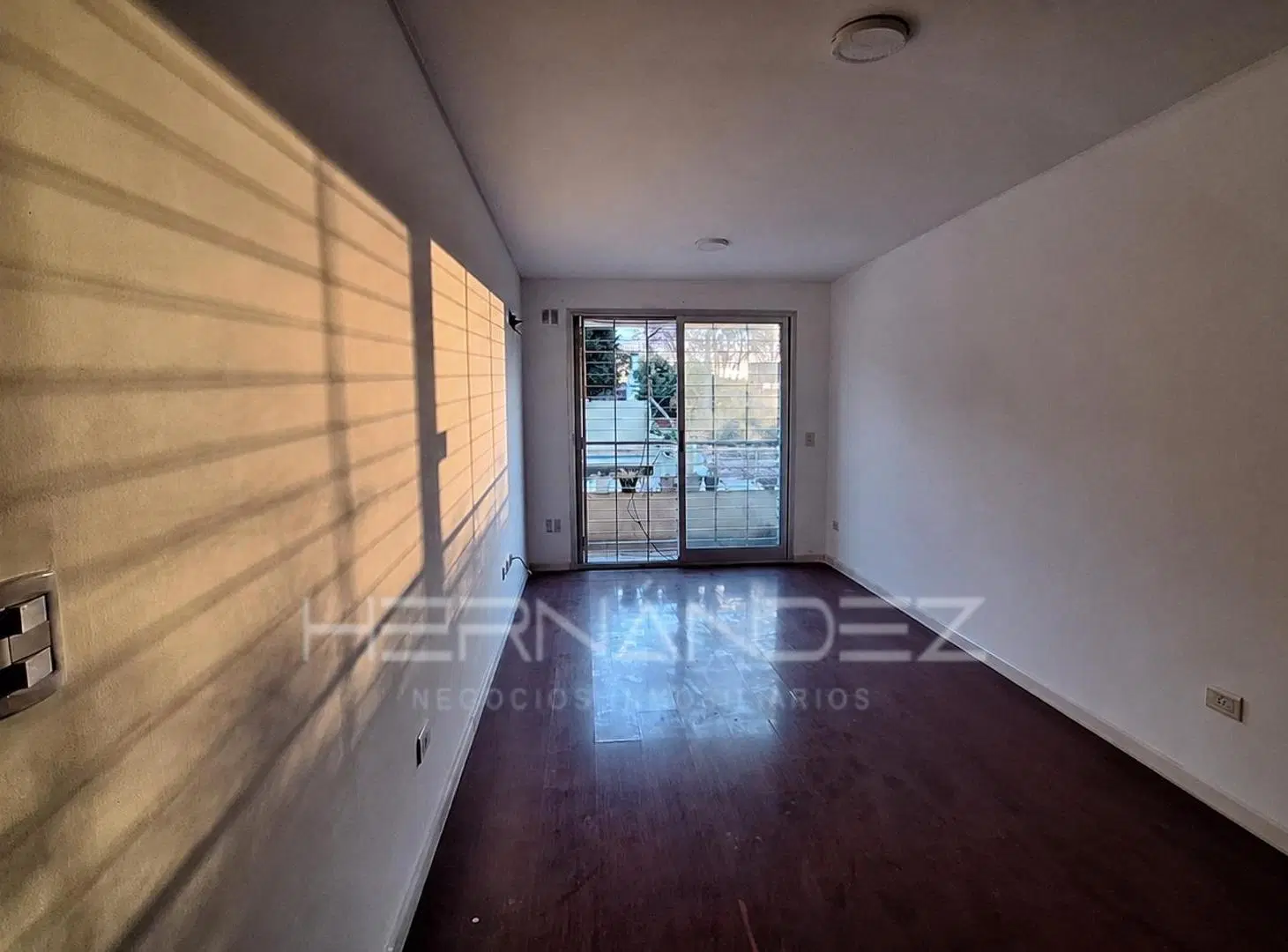 VENTA DEPARTAMENTO COCHERA LOMAS ZAMORA Apto credito 1