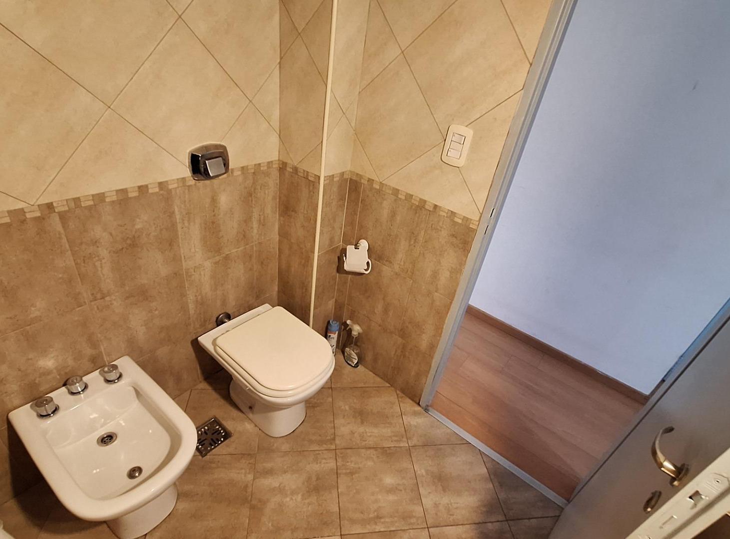 Foto de VENTA DEPARTAMENTO 2 AMBIENTES LOMAS DE ZAMORA APTO CREDITO, imagen 3
