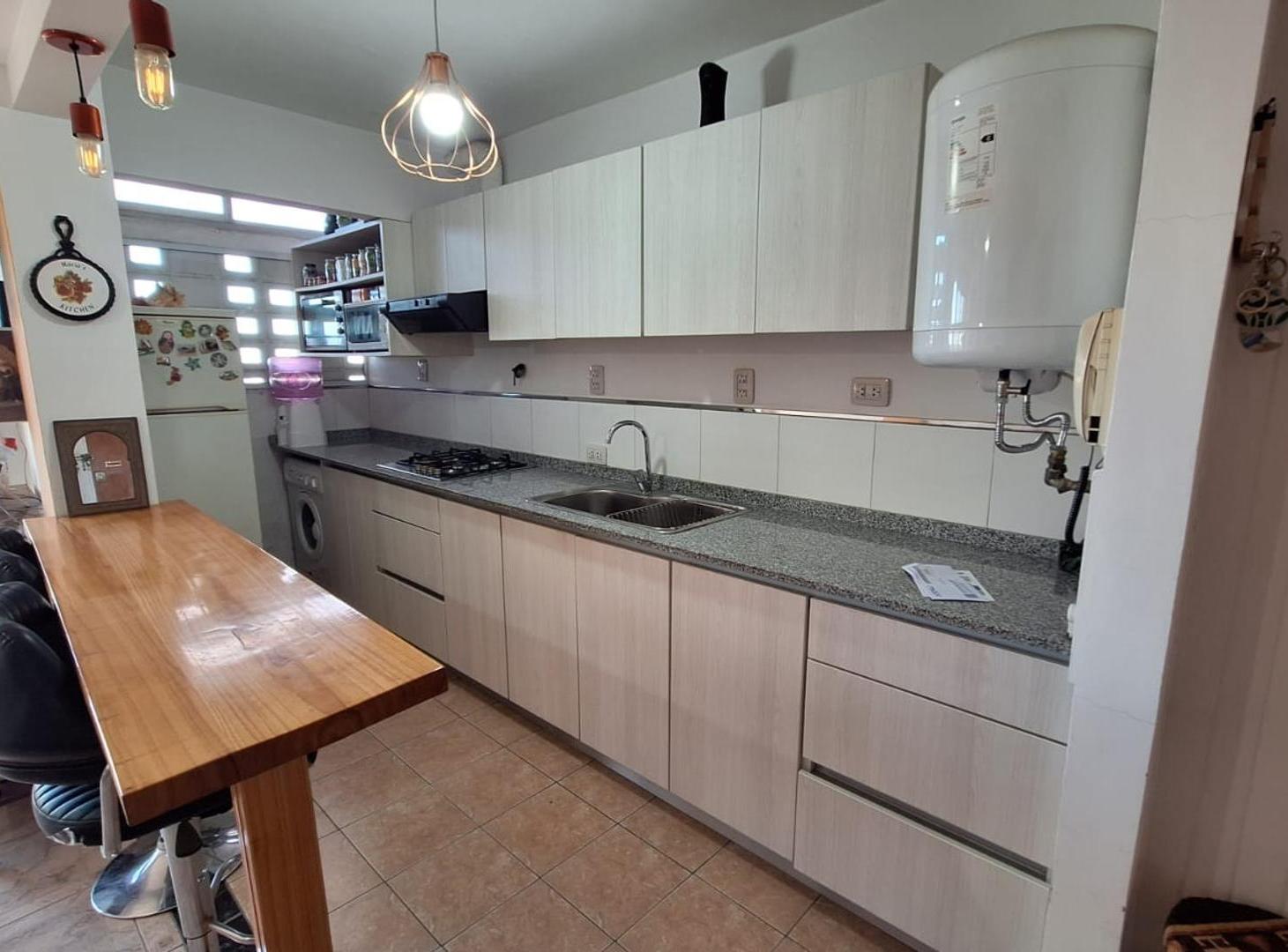 Foto de DEPARTAMENTO RECICLADO REMEDIOS DE ESCALADA VENTA, imagen 1