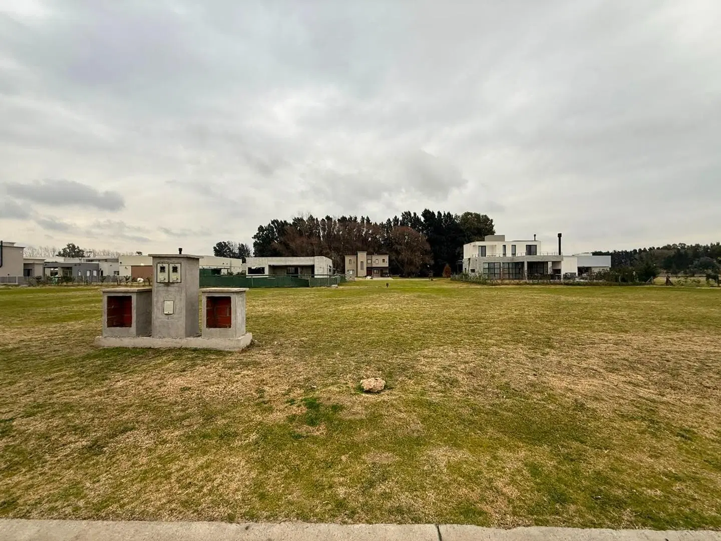 Venta terreno Barrio Lares de Canning financia 1