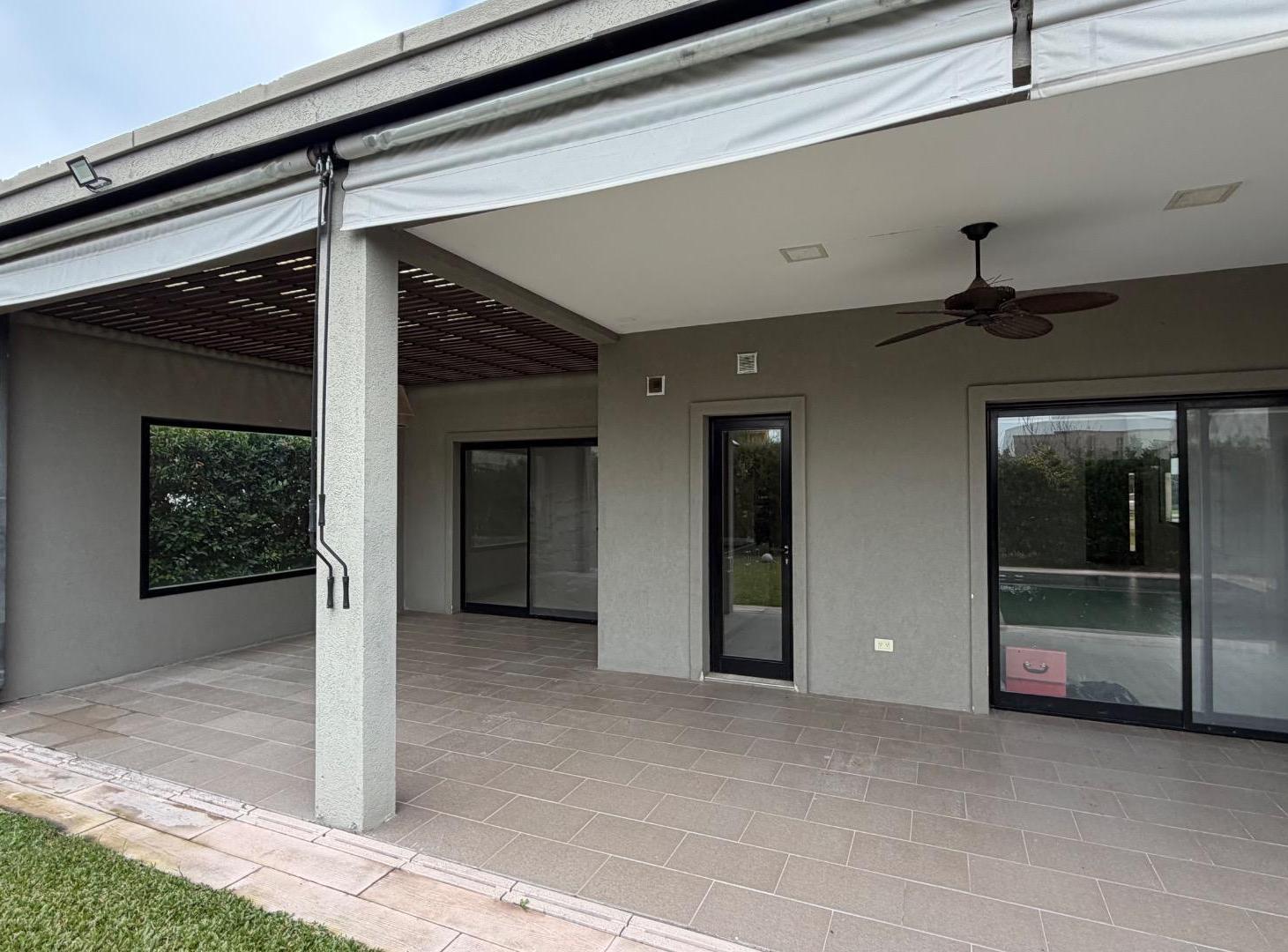 Foto de Casa en alquiler Barrio Los Arces, imagen 2