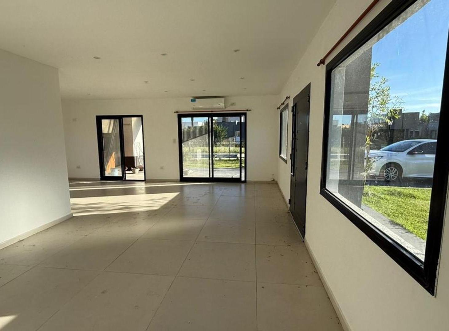 Foto de OPORTUNIDAD en Los Arces Casa en Venta, imagen 5