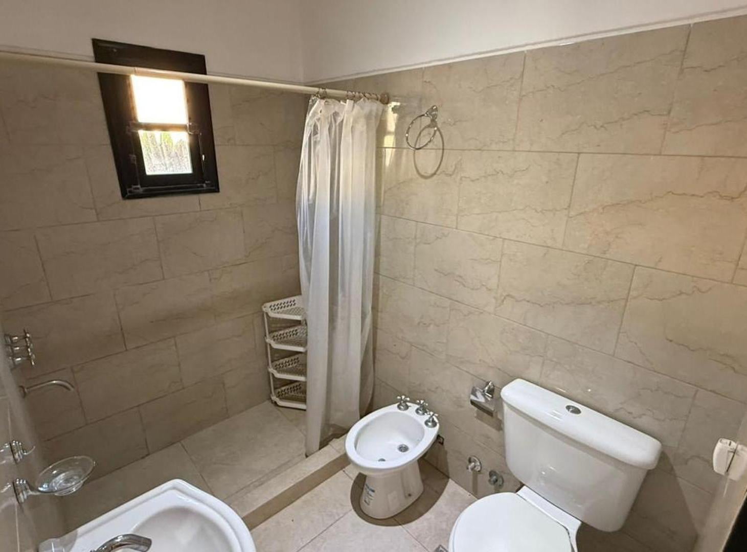 Foto de OPORTUNIDAD en Los Arces Casa en Venta, imagen 4
