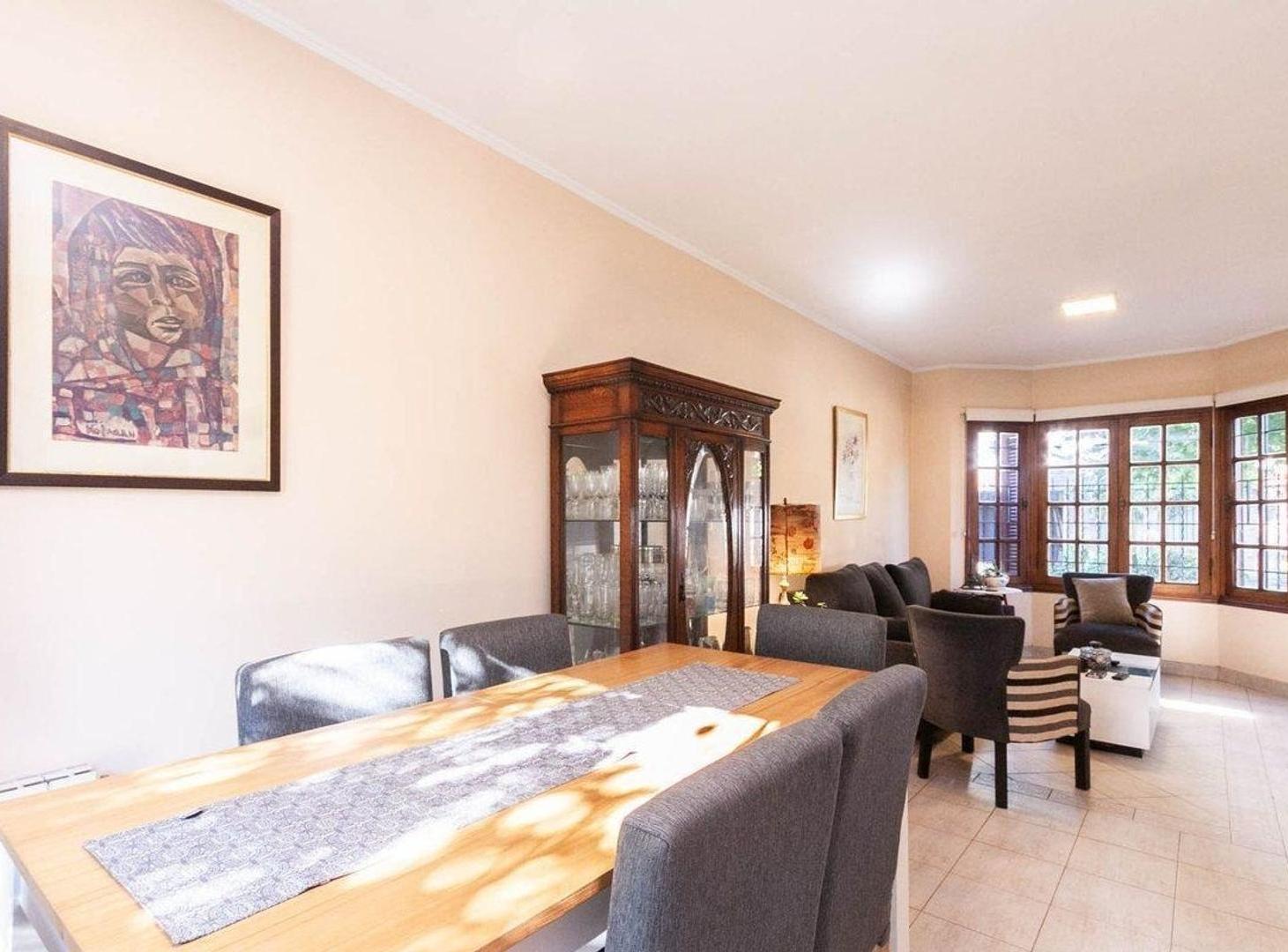 Foto de CASA 5 AMBIENTES EN VENTA EN ADROGUE APTO CRÉDITO, imagen 1