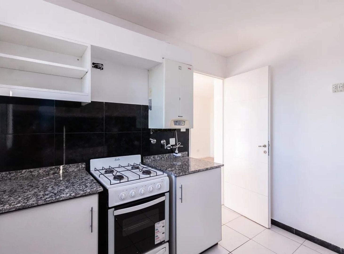 Foto de VENTA DEPARTAMENTO COCHERA BAULERA LOMAS DE ZAMORA, imagen 2