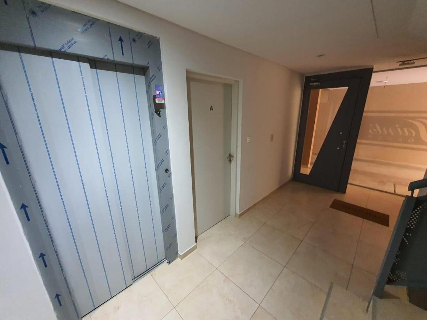 Foto de DEPARTAMENTO MONOAMBIENTE EN LOMAS DE ZAMORA APTO CREDITO, imagen 1