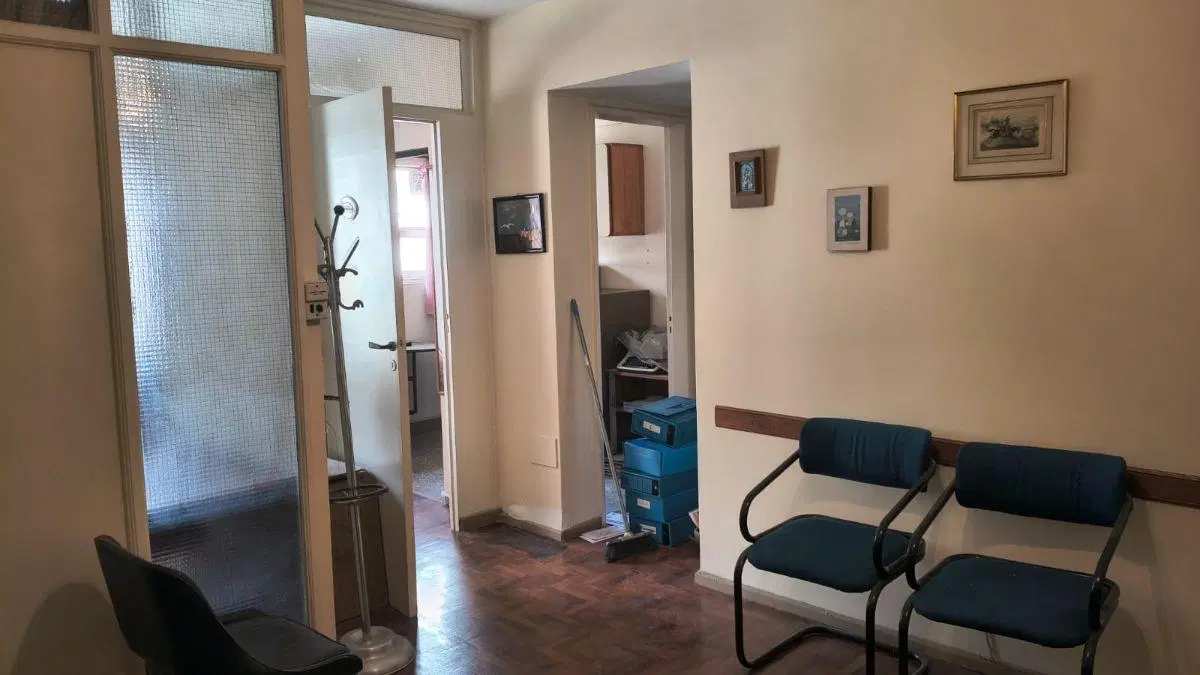 Monoamb. oficina de 29 m2 en venta en Balvanera 5