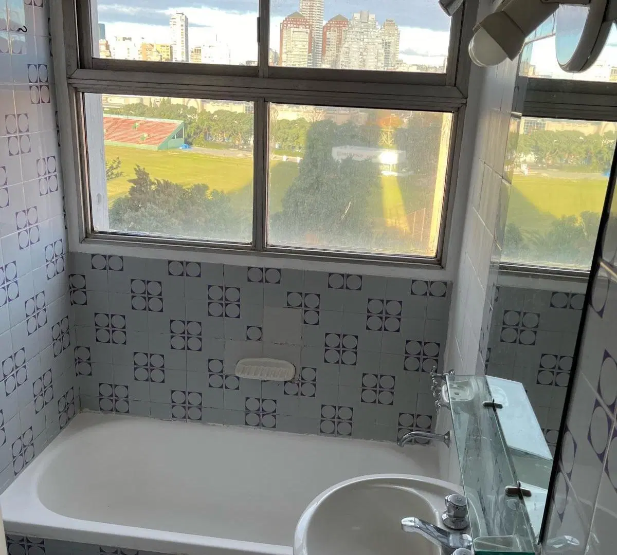 Venta de departamento de 2 ambientes en Las Canitas 5