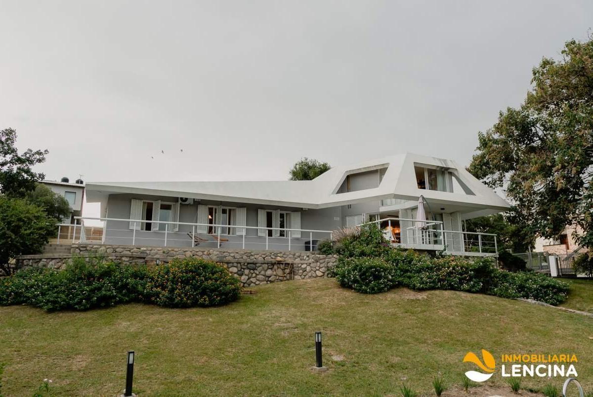 Casa en Venta - 3 Dorm. - Villa del Lago - Carlos Paz 3