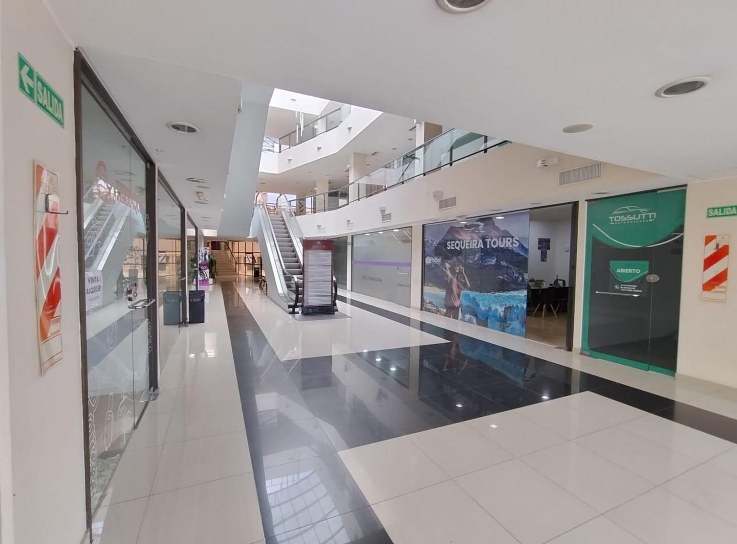 VENTA DE LOCALES COMERCIALES EN SHOPPING MELOS - CARLOS PAZ