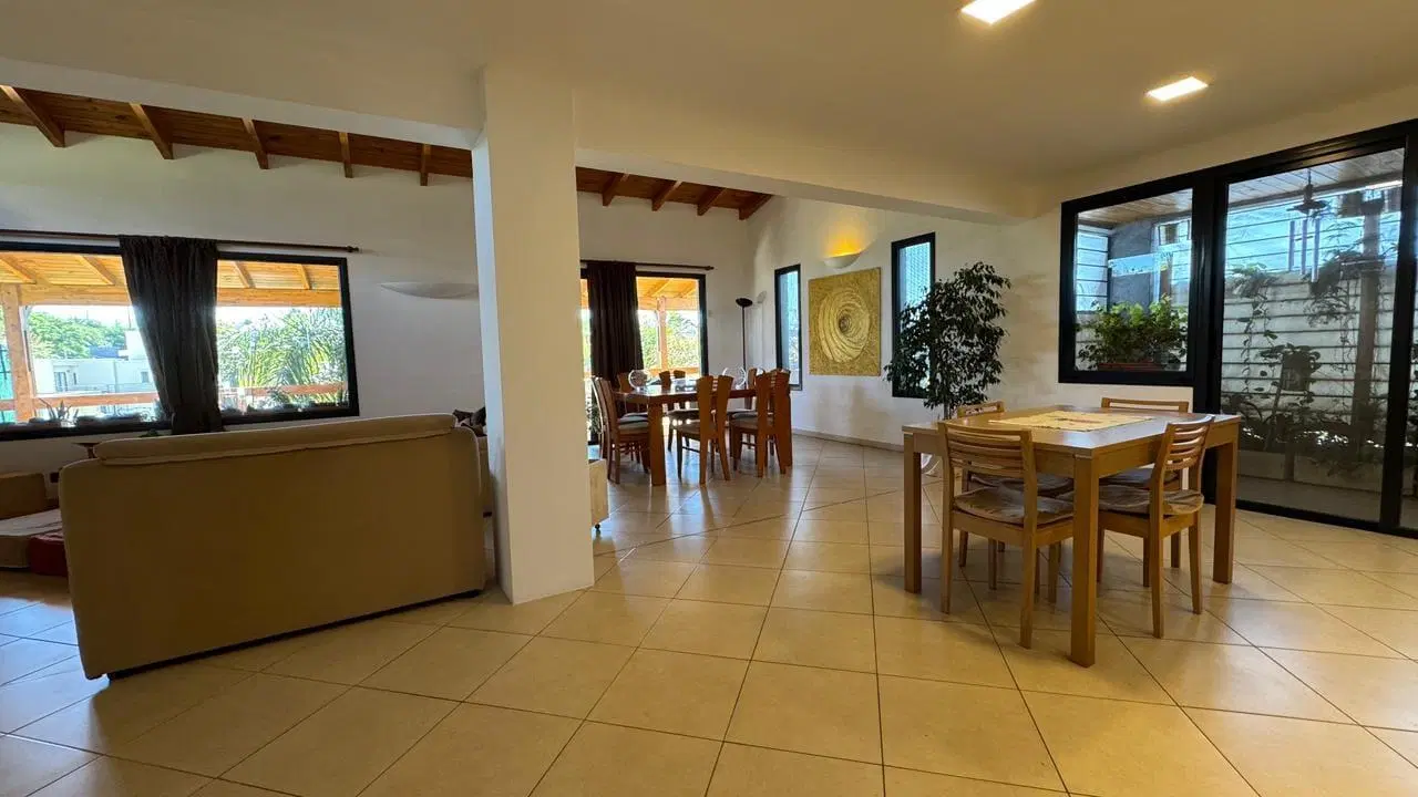 VENTA DE CASA EN BARRIO BECCIÚ - VILLA CARLOS PAZ 4