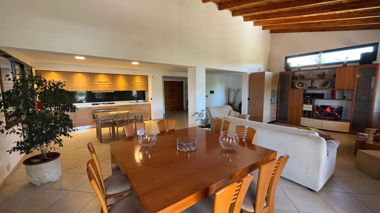 VENTA DE CASA EN BARRIO BECCIÚ - VILLA CARLOS PAZ 5
