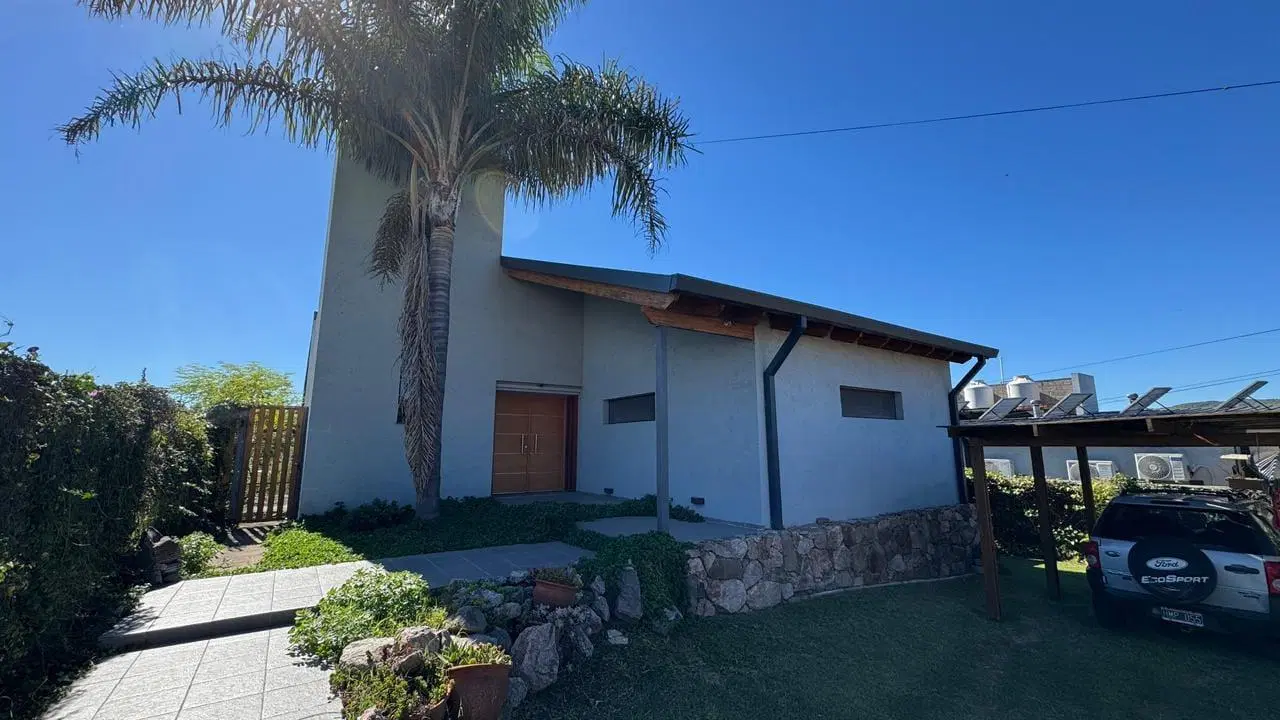 VENTA DE CASA EN BARRIO BECCIÚ - VILLA CARLOS PAZ 4