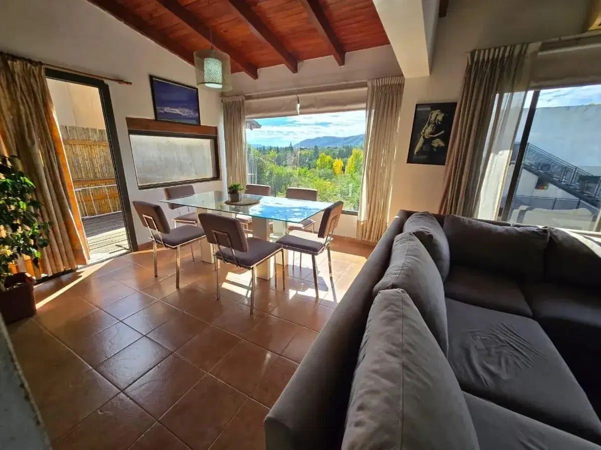 VENTA DE CASA 4 DORMITORIOS EN SOLARES DE LAS ENSENADAS - VILLA CARLOS PAZ 2