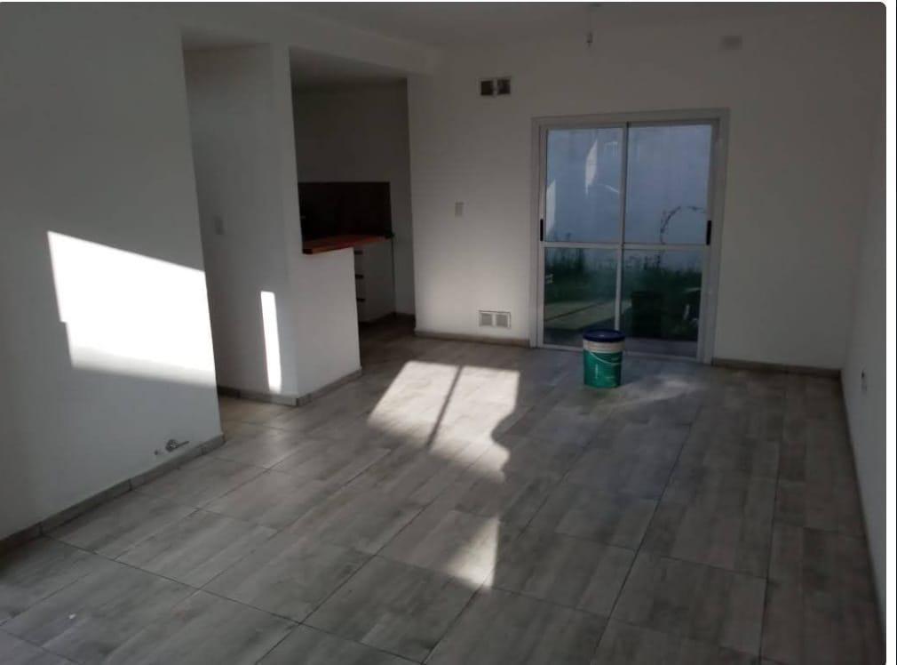 Foto de ALQUILER DE DUPLEX DE 2 DORMITORIOS EN VALLE CERCANO, imagen 4